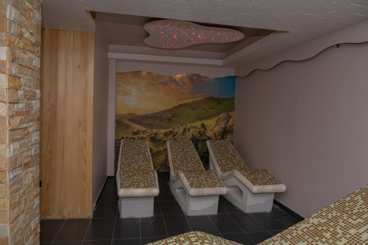 K19 Milmari Resort & Spa Kopaonik Exterior photo